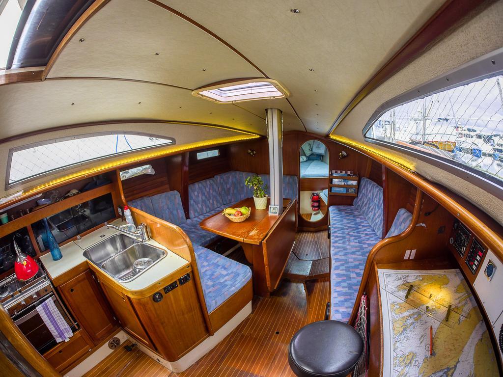 Norwavey, Sleep In A Boat Krokelvdalen Exterior foto