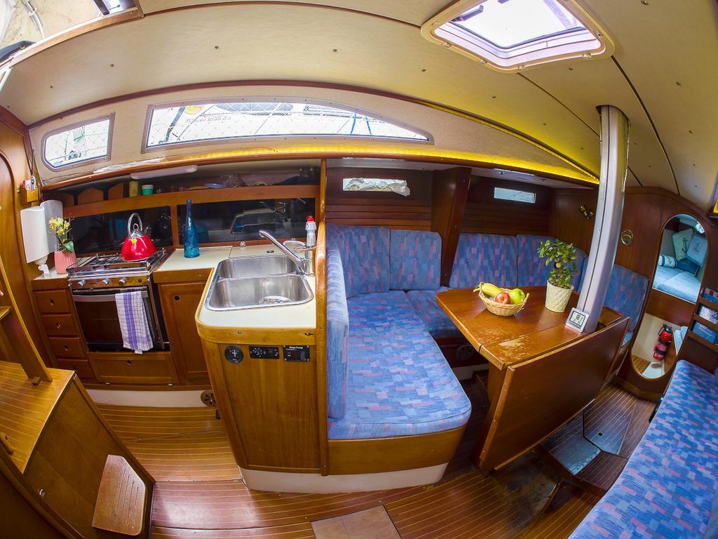 Norwavey, Sleep In A Boat Krokelvdalen Exterior foto